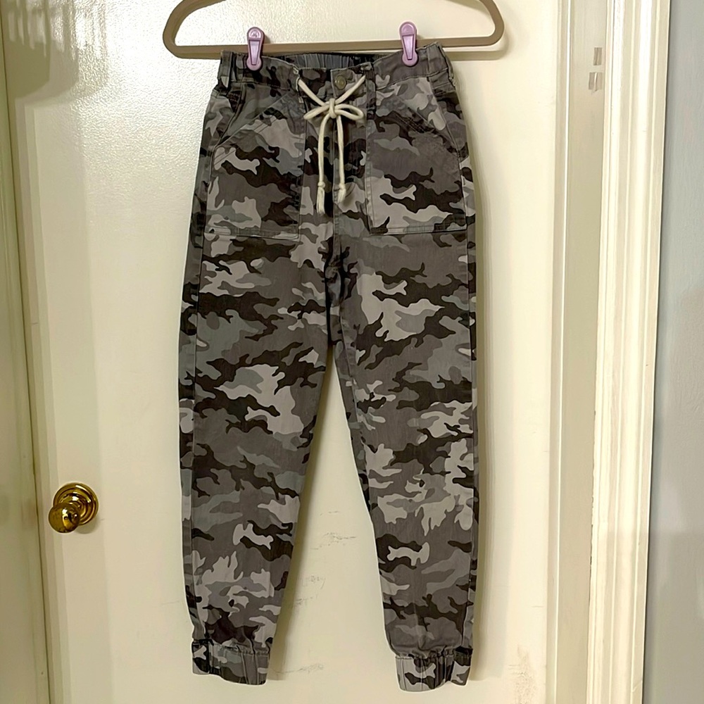 NO BOUNDARIES Grey Camo Jogger Pants Womens SIZE S 4-6 DRAWSTRING ZIPPER 4Pocket